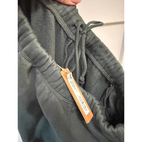 SKIMS straight leg sweatpants in Spruce (green) color size 2X NWT - Picture 3 of 6